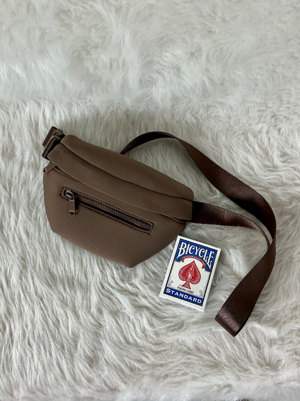 Quince Espresso Brown All Day Neoprene Belt Bag NWOT